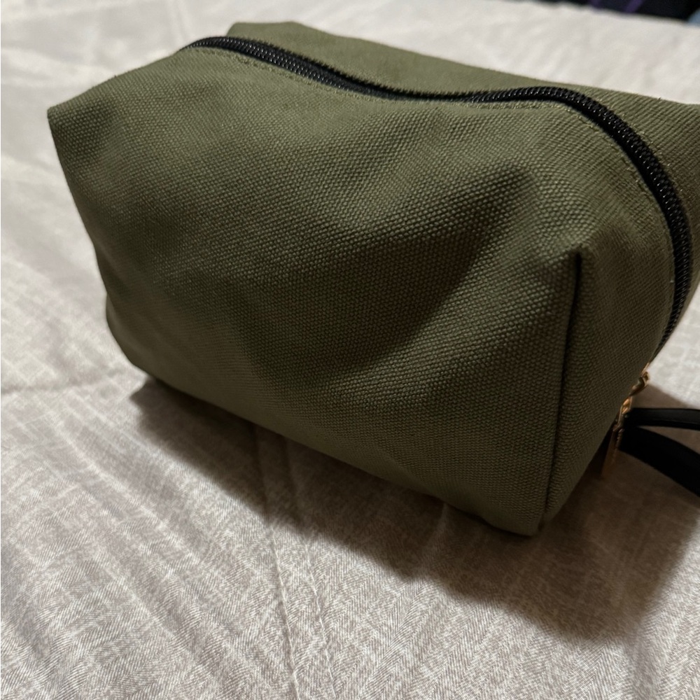 Lovevook Olive Green canvas makeup bag.